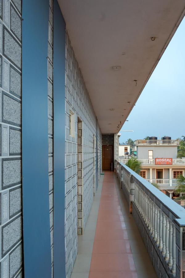 Larios Beach Holidays Resort Baga Exterior foto