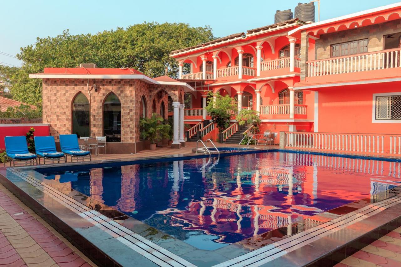 Larios Beach Holidays Resort Baga Exterior foto