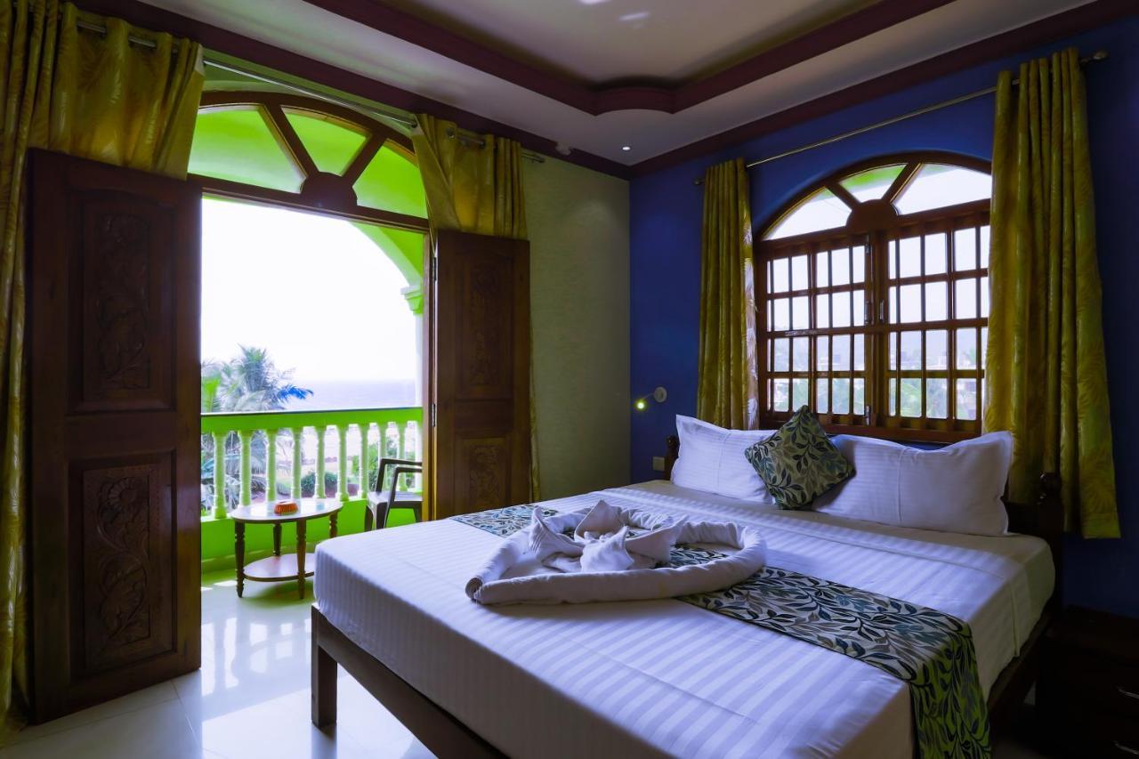 Larios Beach Holidays Resort Baga Exterior foto