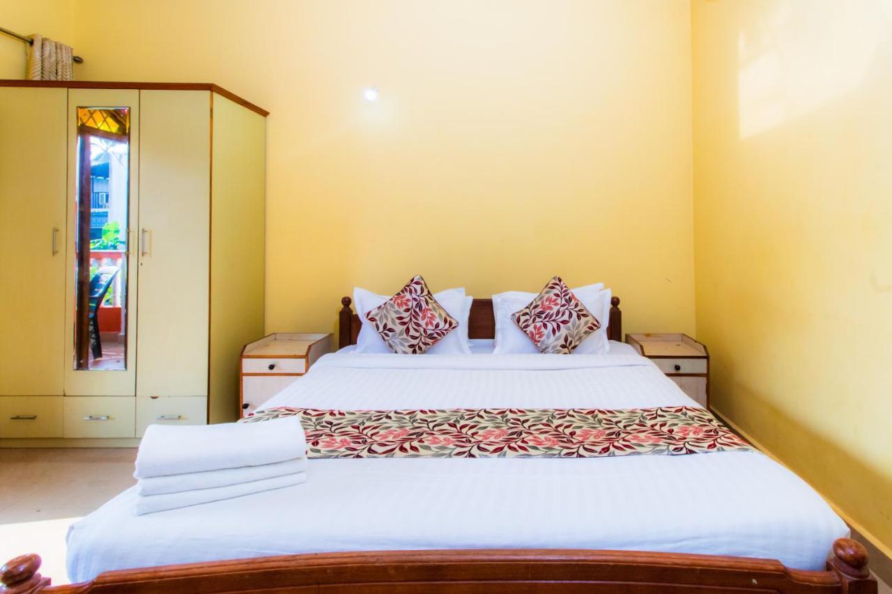 Larios Beach Holidays Resort Baga Exterior foto