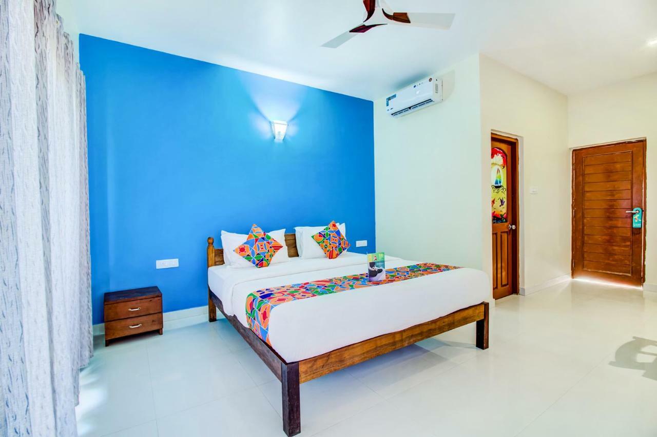 Larios Beach Holidays Resort Baga Exterior foto