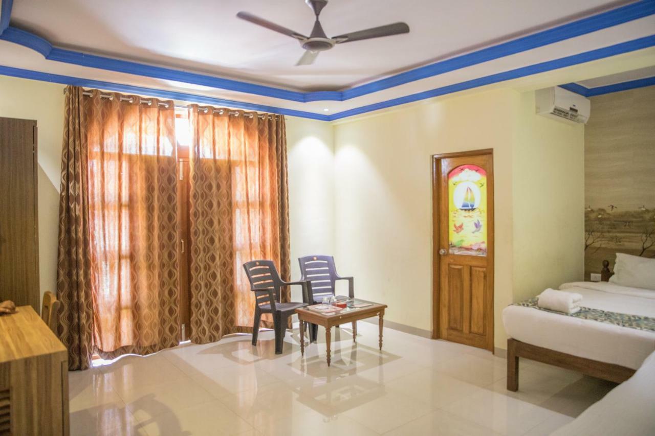 Larios Beach Holidays Resort Baga Exterior foto